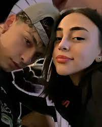 Los cantantes nicki y trueno aumentaron los rumores de una relación cuando anunciaron el lanzamiento de este tema conjunto.líricamente el significado de la letra de mamichula está relacionado con el amor y el desamor. Nicki Nicole X Trueno En 2021 Fotos De Mateo Truenos Fotos Tiernas De Novios