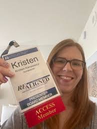 Michelle Caulk's Instagram, Twitter & Facebook