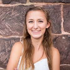 Jessica Crosson's Instagram, Twitter & Facebook