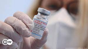 ¿cuál es su origen y efectividad? Coronavirus Hoy Estudio Asegura Que Vacuna De Moderna Protege Contra Variante Delta Coronavirus Dw 29 06 2021