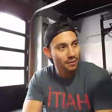 Kevin Ogar sits down with Ro