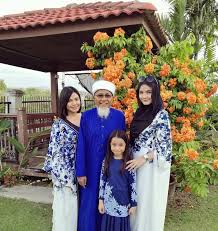 View all azmil mustapha pictures. Biodata Pelakon Azmil Mustapha Bapa Alya Iman Iluminasi