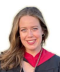 Sarah Bolton's Instagram, Twitter & Facebook