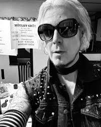 Kirk Schaefer's Instagram, Twitter & Facebook