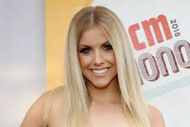 Lindsay Ell Has 'Tons of Ideas' for Her Next Album