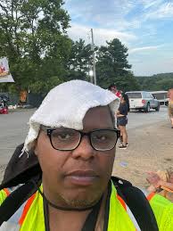 Here's a great parking job 😂🤣😂🤣