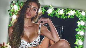 Anllela sagra is a fitness model and trainer from colombia. Fit Goddess Anllela Sagra Is Raising Pulses With Fire Content Fitness Gurls Magazine