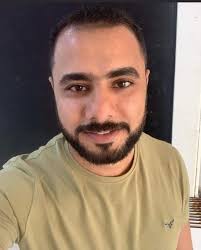 انا لله و انا اليه راجعون توفي الى رحمه الله سبحانه وتعالى صاحبي و اخويا  القلب الطيب فقيد الشباب احمد عمر الله يرحمك ويغفر لك يا حبيبي و يجعل تعبك  في ميزان