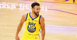 This is a complete listing of national basketball association players who have scored 60 or more points in a game. Watch Sensational Stephen Curry Scores Nba Career High 62 Points As Warriors Beat Trail Blazers