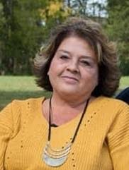 Kim Starnes's Instagram, Twitter & Facebook