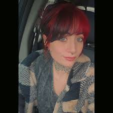 Where is the best place to get nails done in Grand Rapids?