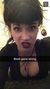 Zoe Slaughter's Instagram, Twitter & Facebook