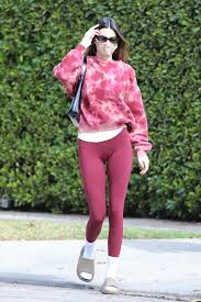 I think i have some lululemons like that. Kendall Jenner In Pink Leggings Showed A Significant Cameltoe The Fappening