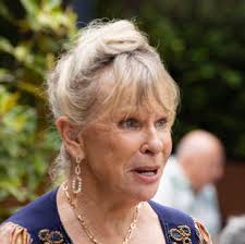 Neighbours' Toadie, Sonya bond to grow