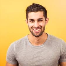 Carmen Delong's Instagram, Twitter & Facebook