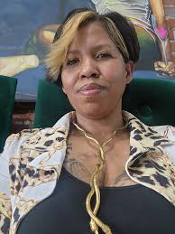 Salute Black women. We love ❤️ 😍 you