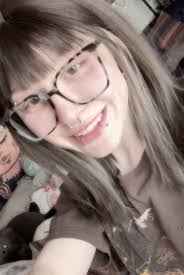 Jill Queen's Instagram, Twitter & Facebook