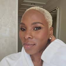 Debbie Suggs's Instagram, Twitter & Facebook