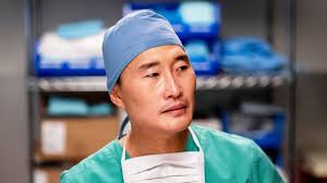 New Amsterdam (2018) season 5 How Can I Help? Reviews