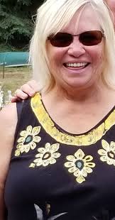 What strawberry plant grows best in sandy soil?