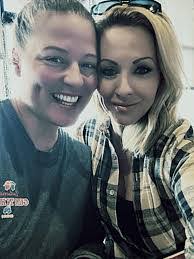 Cassie Mcnamee's Instagram, Twitter & Facebook