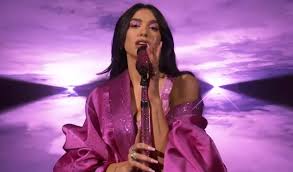Maybe you would like to learn more about one of these? Dua Lipa Canta Levitating En Los Grammy 2021 Y Pone A Bailar A Bad Bunny La Republica
