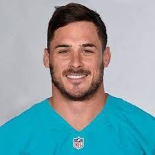 Danny Amendola's Instagram, Twitter & Facebook