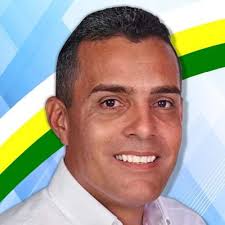 Raúl Rivera (@RaulRivera2020)