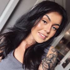 Hi! Thinking of moving into Carlton in lindrick. What is it like to live  here? Good streets? Any help much appreciated