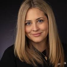 Janette Camacho's Instagram, Twitter & Facebook