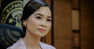 Cantik dan Tinggi, Potret Regina Valeria dari TVRI Hingga Ditugaskan Helmy  Yahya dan Berlabuh di Liputan6 SCTV