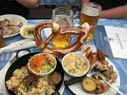 Find oktoberfest 2021 recipes, menu ideas, and cooking tips for all levels from bon appétit, where food and culture meet. Awesome Food At Oktoberfest In Munich Germany Meat More