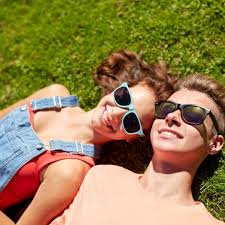 Sea, sex and sun : cest le temps des amours… pour nos adolescents