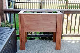 Adorned beds with beautiful designs don't contribute much in terms of practicality, but make your garden more appealing to the eyes. Raised Garden Planter Box Jennifer Meyering