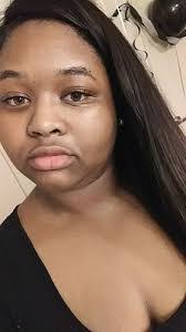 Shantel Moses's Instagram, Twitter & Facebook