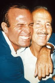 Julio Iglesias y su morriña gallega: de sus veranos felices de la infancia  en Orense al amor por su padre, Papuchi, que le ha llevado a comprar una  espectacular finca en el