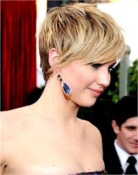 20 idee su Capelli Nikita