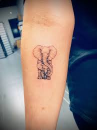 It is a great elephant tattoo design to leave a good mark on your leg. Elephant Mom And Baby Tattoo Design Images Peepsburgh