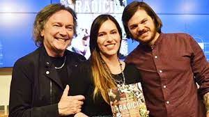 Nel 2009 chiara canzian partecipa anche al festival di sanremo nella sezione giovani con una canzone intitolata prova a dire il mio nome, accompagnata in quell'occasione dal padrino roberto vecchioni. Chiara Canzian Chi E Eta Vita Privata E Curiosita Sulla Figlia Red Canzian