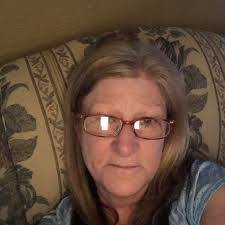 Cindy Summers's Instagram, Twitter & Facebook