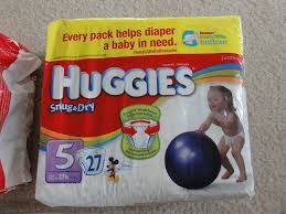 The main difference between huggies snug & dry and huggies little snugglers is their suitability for sensitive skin. 1 New Huggies Little Movers Snug Dry Size 5 Pampers Flickr