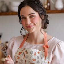 Binignit/Ginataan Recipe! Ingredients 3 cans (13.5 ounces each) coconut  milk 2 cups water ½ cup glutinous rice 1 cup gabi, peeled and cut into  1-inch cubes 2 cups purple yam, peeled and