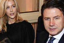 Tutte le notizie in tempo reale solo sul sito tgcom24.it. Olivia Paladino E La Borsa Da 80mila Euro Critiche Alla Fidanzata Di Conte