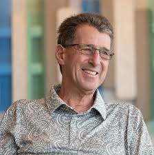 Science and genetic testing buy Stage 4 lung cancer patient 10 more years,  and counting