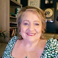 Last week, I had the pleasure of enjoying a fantastic lunch with Penny Lee,  a remarkable veteran in the call center and lead gen space.