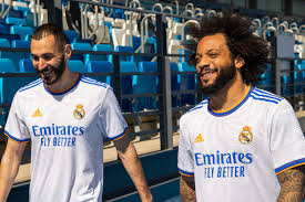 Nike liverpool trikot kinder 2021. Adidas And Real Madrid Celebrate The Club S Community With The New 21 22 Home Kit
