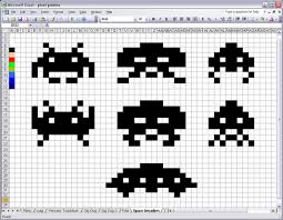 In this game, three space invaders unite forces to combat as one fighter. Dessin Pixel Art Space Invaders Novocom Top