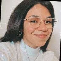 Ellen Moro's Instagram, Twitter & Facebook