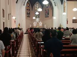 Cerita ini dimulai sekitar tahun 1878, di mana saat itu bandung sebagai ibukota karesidenan. Gereja Katedral Santo Petrus Batasi Jumlah Jemaat Dan Terapkan Pendaftaran Sistem Barcode