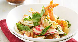 3 Salad Recipes To Stay On Shape During Your Summer Holiday Https Www Womenfitness Net Salad Recipes Summer Holi Cooking Seafood Garlic Prawns Salad Recipes